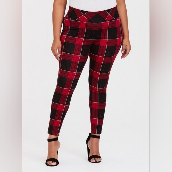 Torrid Premium Ponte Stretch Pull-On Pixie Pant in Red Plaid - Picture 4 of 8